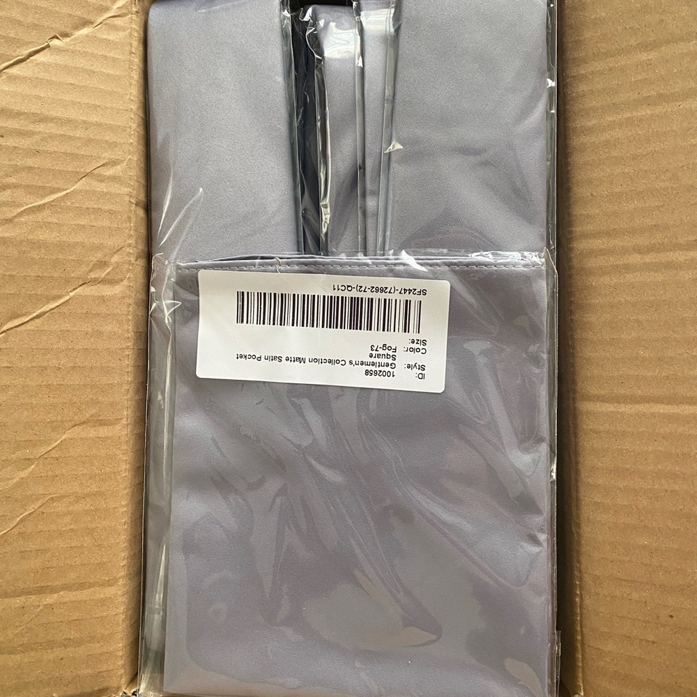 Set of 5 Azazie fog colored ties and 5 pocket squares - new and still sealed.